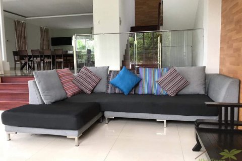 4 bedrooms Villa in Nha Trang,  No. 10597 2