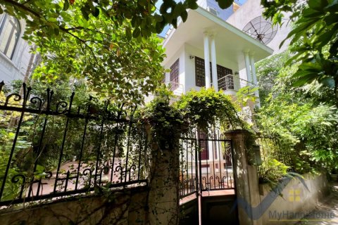 Вилла с 3 спальнями в Тэйхо, Ханой ,  № 26520