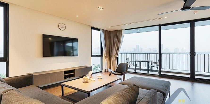 Квартира с 4 спальнями в Тэйхо, Ханой ,  № 26521