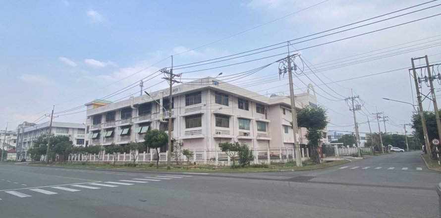 5712m2 Land in District 7, Ho Chi Minh, Vietnam No. 25655