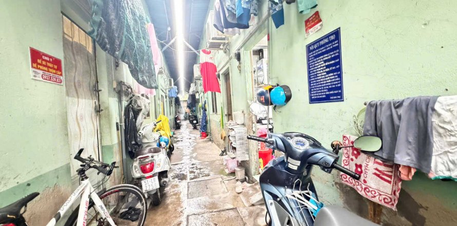 320m2 Land in District 7, Ho Chi Minh, Vietnam No. 25654