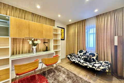 Вилла с 4 спальнями в Лонгбьен, Ханой ,  № 26354 18