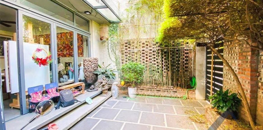 Земельный участок с 3 спальнями в Ханой ,  № 26395