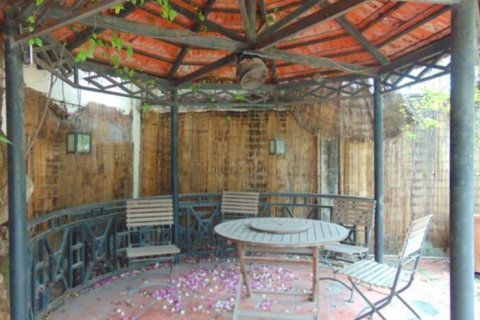 Дом с 4 спальнями в Тхудык, Хошимин ,  № 27586 3