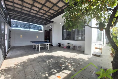 3 bedrooms Villa in Nha Trang, No. 28405 2