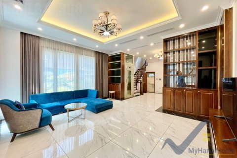 Вилла с 3 спальнями в Лонгбьен, Ханой ,  № 19631