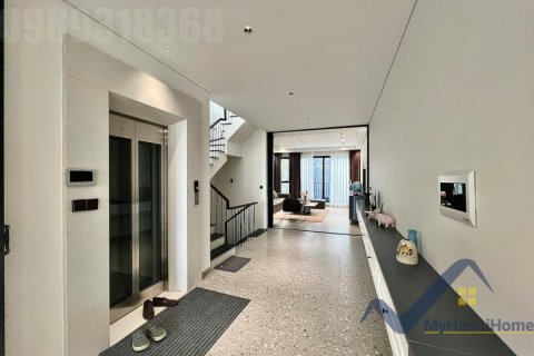 Квартира с 2 спальнями в Лонгбьен, Ханой ,  № 18817