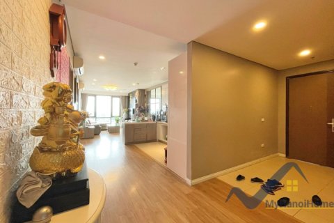 Квартира с 2 спальнями в Лонгбьен, Ханой ,  № 20051