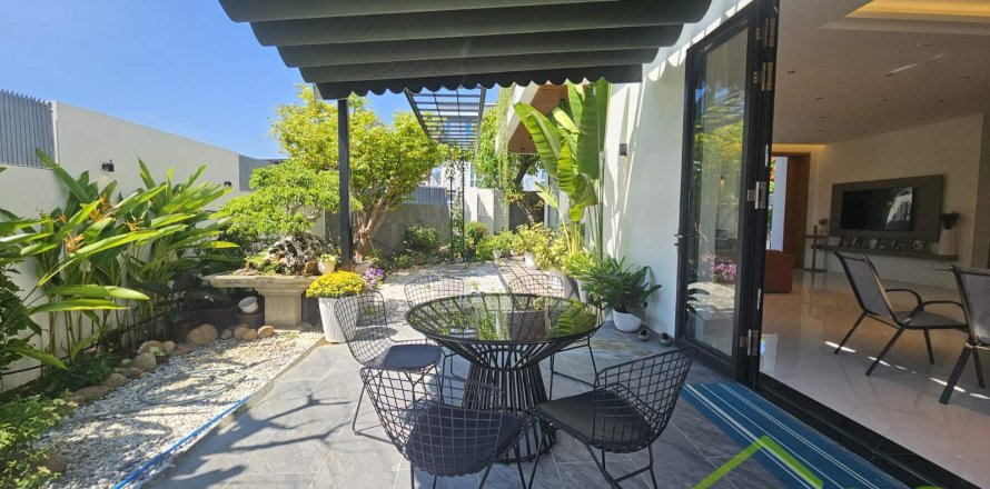5 bedrooms Villa in Nha Trang, No. 27668