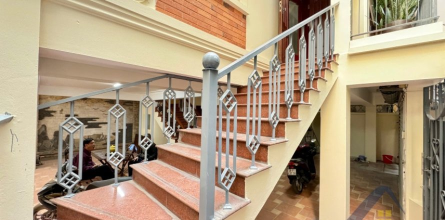5 bedrooms Villa in Tay Ho, Ha Noi,  No. 20308