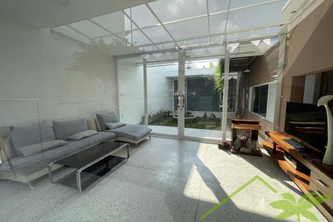 3 bedrooms Villa in Nha Trang,  No. 28242 4