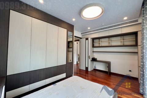 Вилла с 4 спальнями в Лонгбьен, Ханой ,  № 26509 18