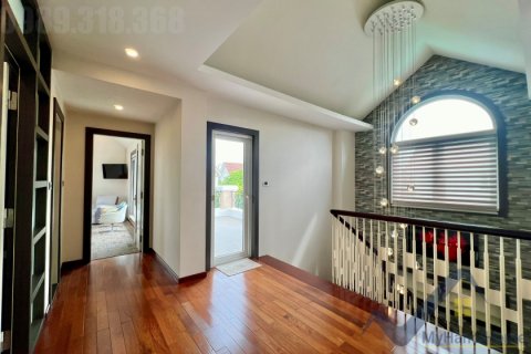 Вилла с 4 спальнями в Лонгбьен, Ханой ,  № 26509 20