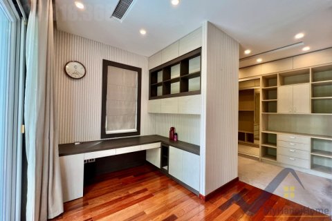 Вилла с 4 спальнями в Лонгбьен, Ханой ,  № 26509 12