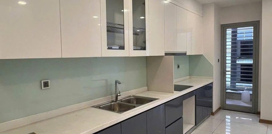 Кондоминиум  с 2 спальнями в Биньтхань, Хошимин ,  № 25873