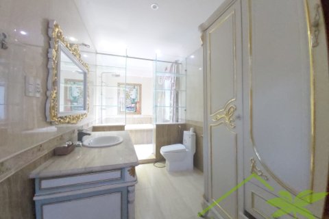 4 bedrooms Villa in Nha Trang, No. 28433 16
