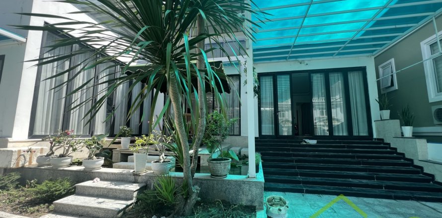 5 bedrooms Villa in Nha Trang, No. 28266