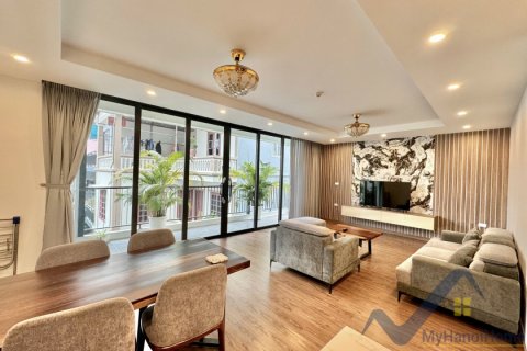 Квартира с 3 спальнями в Тэйхо, Ханой ,  № 26442