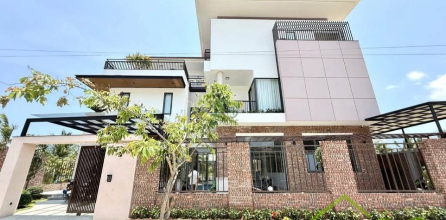 4 bedrooms Villa in Nha Trang, No. 27855