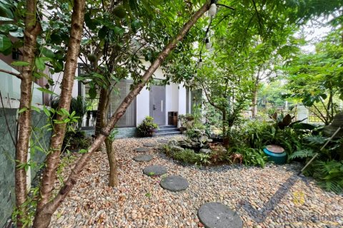 Вилла с 5 спальнями в Тэйхо, Ханой ,  № 26545