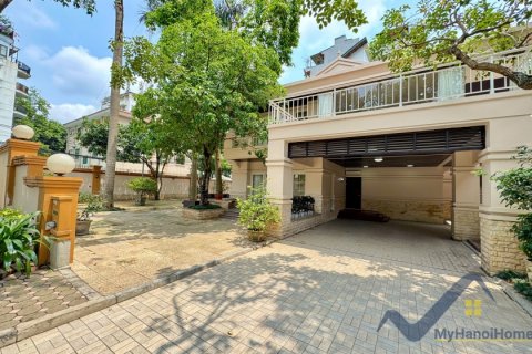 Вилла с 4 спальнями в Тэйхо, Ханой ,  № 26459