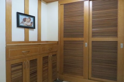 3 bedrooms Apartment in Tay Ho, Ha Noi,  No. 20104