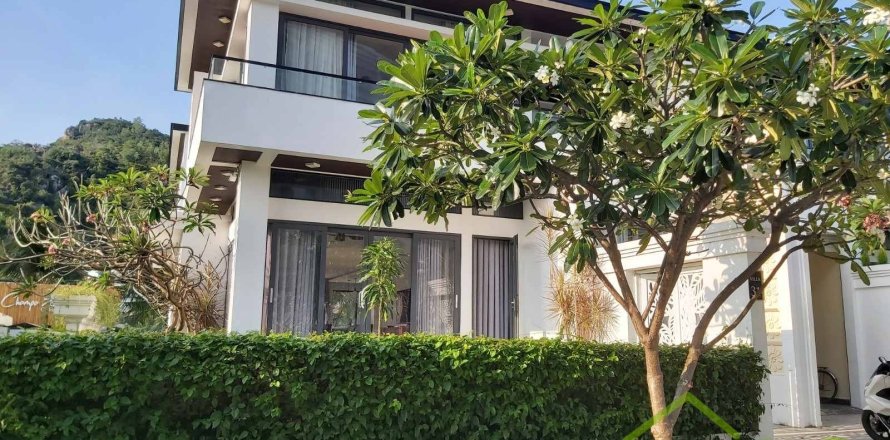 3 bedrooms Villa in Nha Trang, No. 28487
