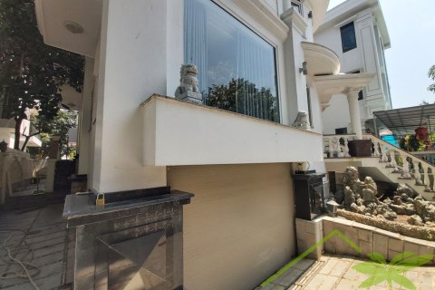 4 bedrooms Villa in Nha Trang, No. 28485 2