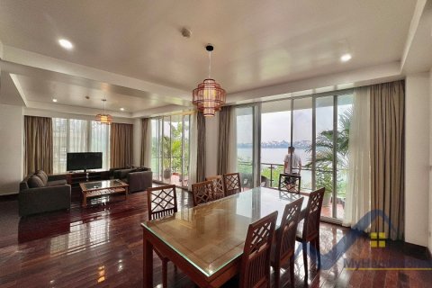 Квартира с 3 спальнями в Тэйхо, Ханой ,  № 26532