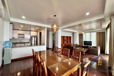 3 bedrooms Apartment in Tay Ho, Ha Noi, No. 26532 3