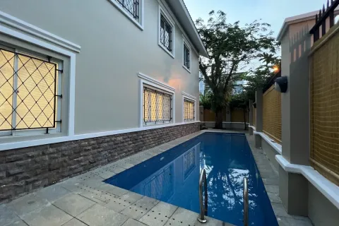 5 bedrooms House in Thu Duc, Ho Chi Minh, No. 27105 9