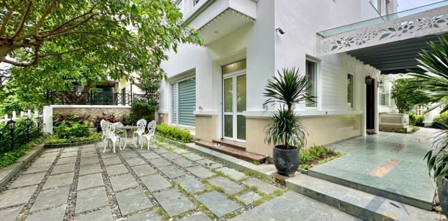 5 bedrooms Villa in Long Bien, Ha Noi, No. 20364