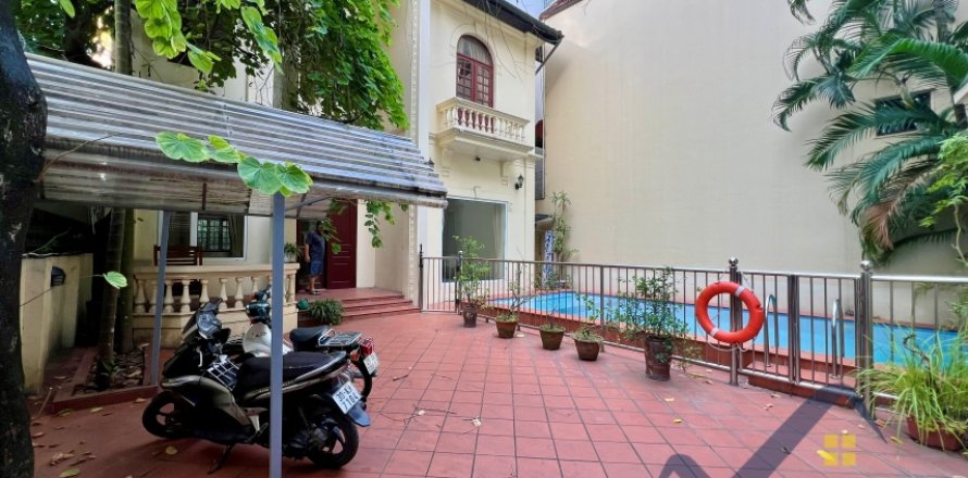 Вилла с 5 спальнями в Тэйхо, Ханой ,  № 26531