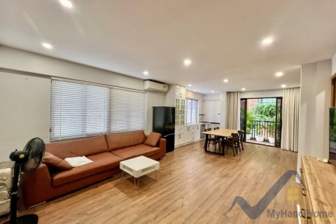 Квартира с 2 спальнями в Тэйхо, Ханой ,  № 26530