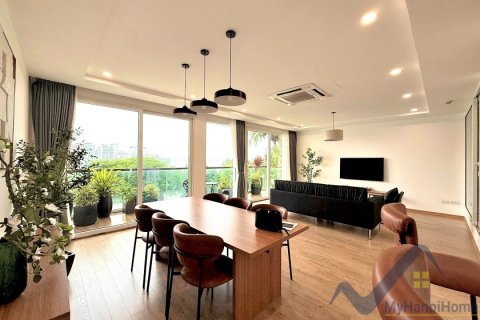 Квартира с 3 спальнями в Тэйхо, Ханой , № 26372 2