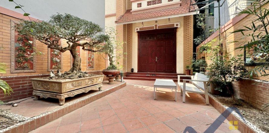 3 bedrooms Villa in Tay Ho, Ha Noi,  No. 26678