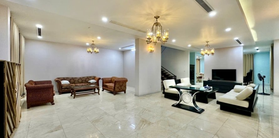 4 bedrooms Villa in Long Bien, Ha Noi,  No. 30333