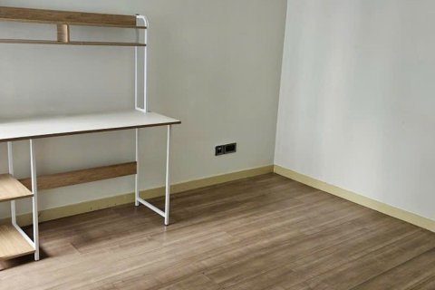 Квартира с 3 спальнями в Тхудык, Хошимин , № 29581 6