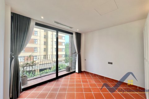 Квартира с 3 спальнями в Тэйхо, Ханой , № 26648 18