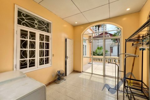 Вилла с 4 спальнями в Тэйхо, Ханой ,  № 26645 18