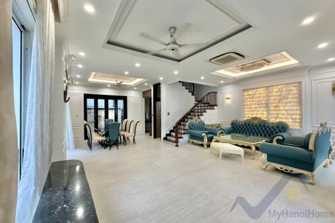 Вилла с 4 спальнями в Лонгбьен, Ханой ,  № 26357