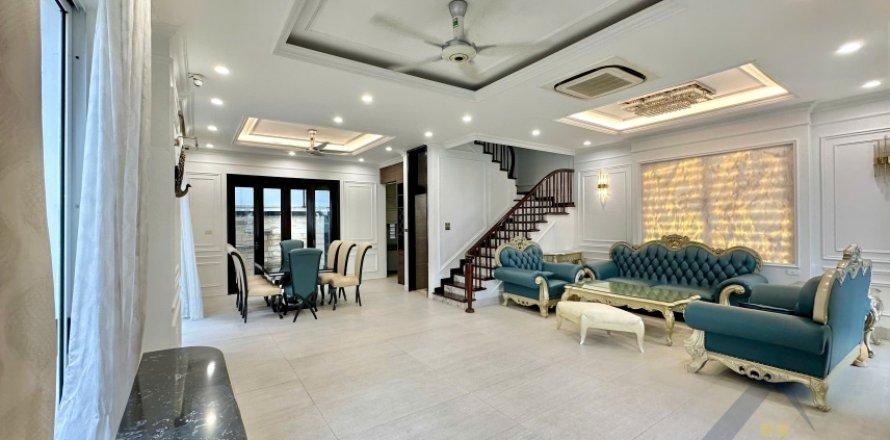 4 bedrooms Villa in Long Bien, Ha Noi,  No. 26357