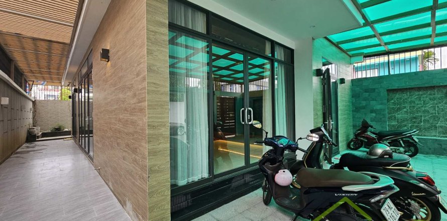 4 bedrooms Villa in Nha Trang,  No. 28011