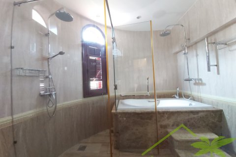 Вилла с 3 спальнями в Нячанг,  № 28613 11