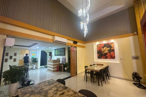 Shop in District 7, Ho Chi Minh, No. 30293 5