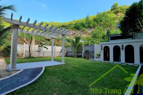 9 bedrooms Villa in Nha Trang,  No. 27801 4