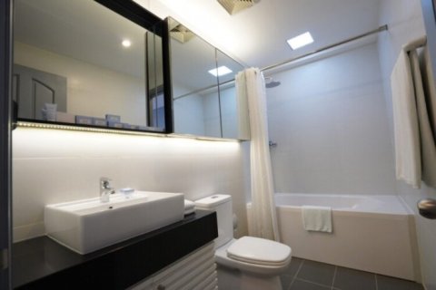 2 bedrooms Apartment in District 3, Ho Chi Minh, No. 27598 9