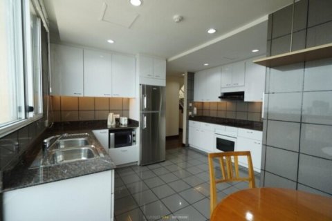 3 bedrooms Apartment in District 3, Ho Chi Minh, No. 27339 9