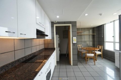 3 bedrooms Apartment in District 3, Ho Chi Minh, No. 27339 7