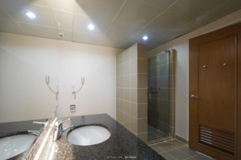 3 bedrooms Apartment in District 3, Ho Chi Minh,  No. 27340 10